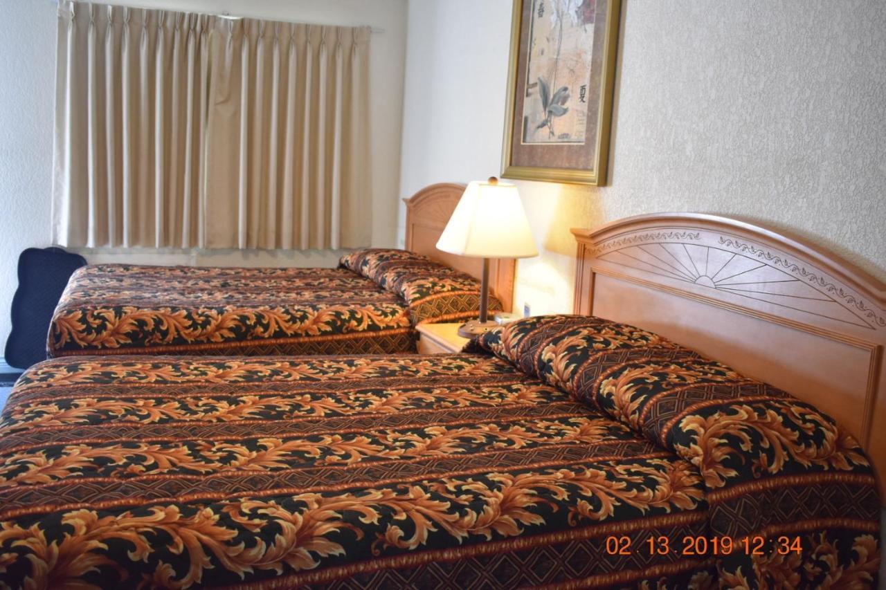 Evening Star Motel *
